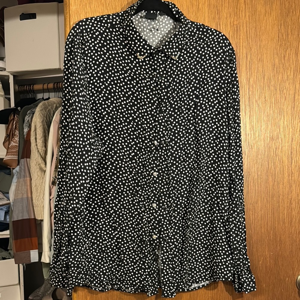 Chic Black and White Polka Dot Blouse